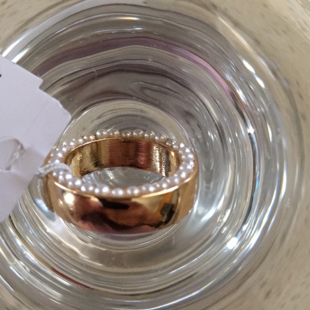 Brand new viví gold ring